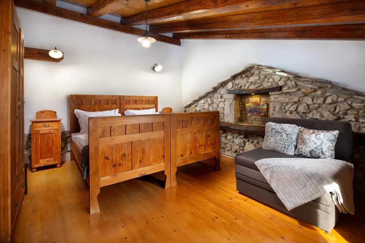 Holiday Home Oliti With Pool Moscenice