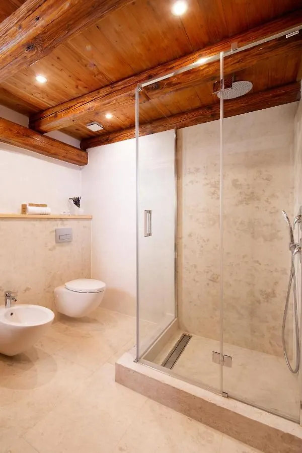 Holiday Home Oliti With Pool Moscenice