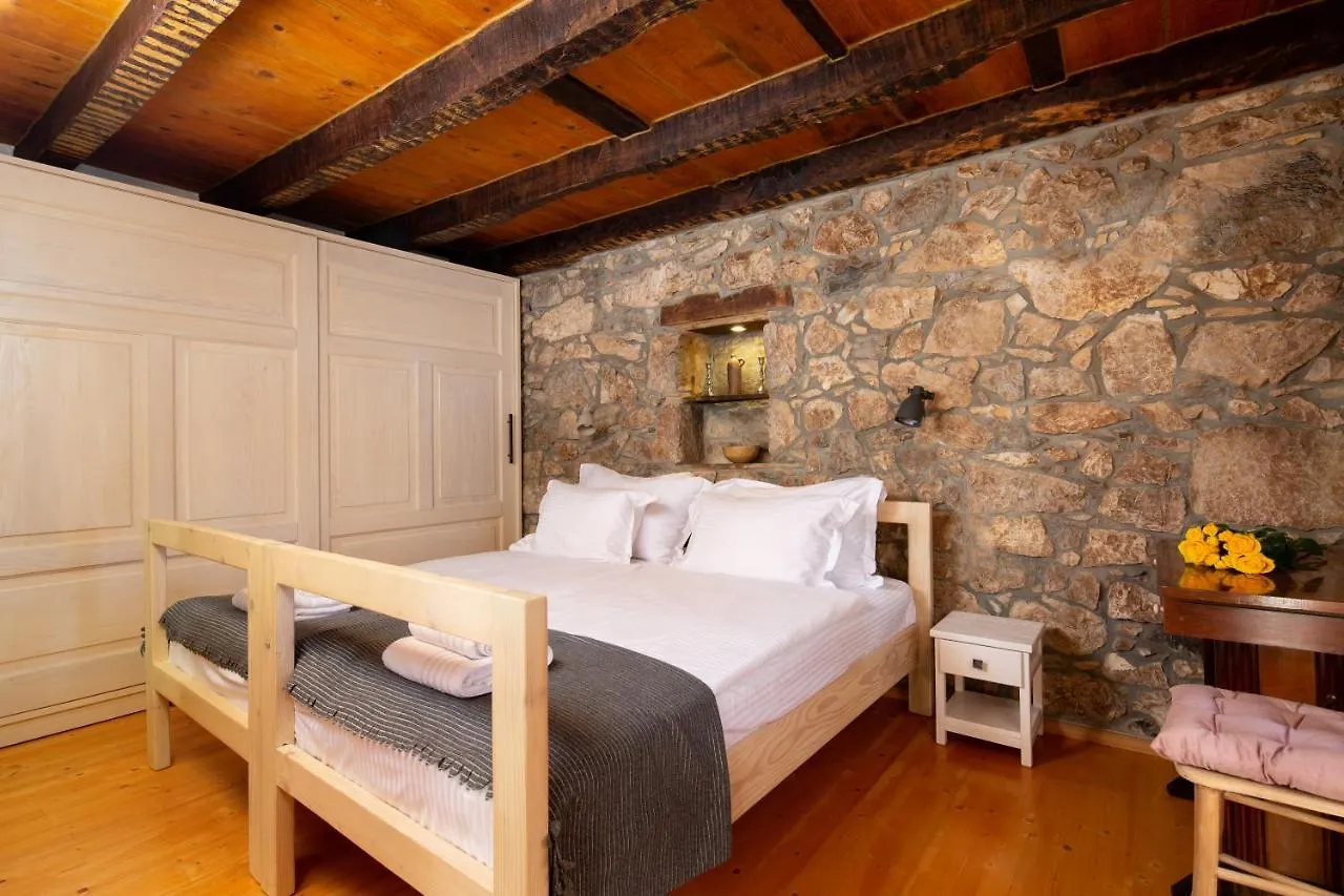 Holiday Home Oliti With Pool Moscenice